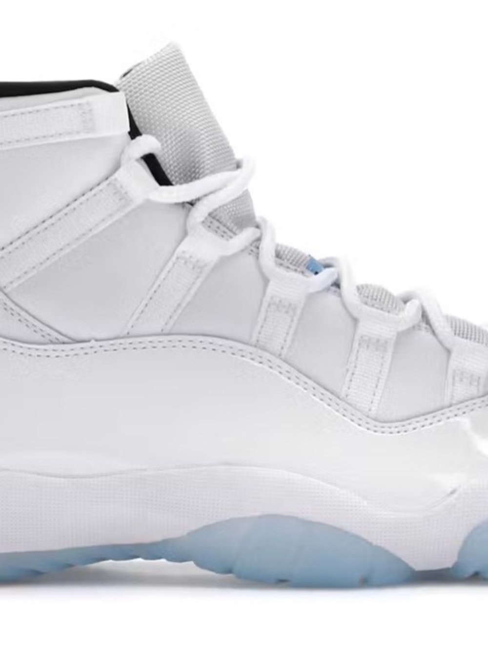 Jordan 11 Retro
Legend Blue (2024)